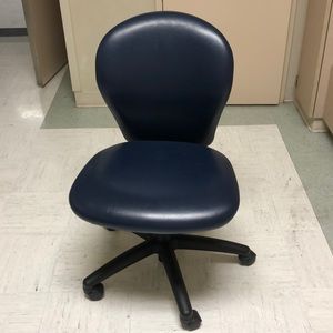 Brand new office chair just put it together